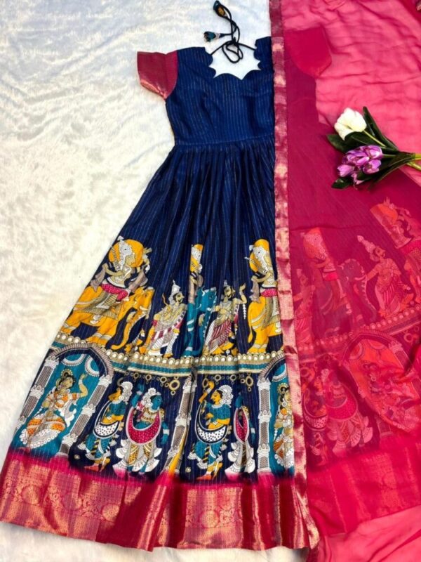 Dola silk Gown